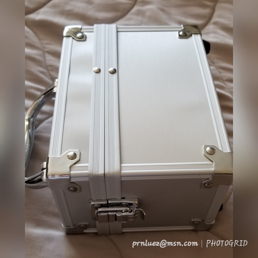 Solia Makeup Box - Picture 4 of 5